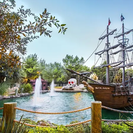 Amadria Park Deluxe Mobile 4*