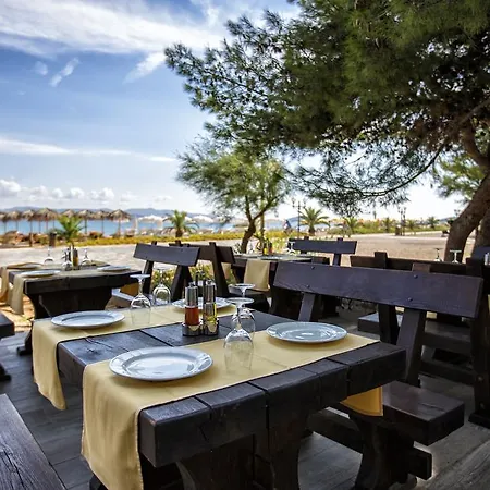 Amadria Park Deluxe Mobile 4*