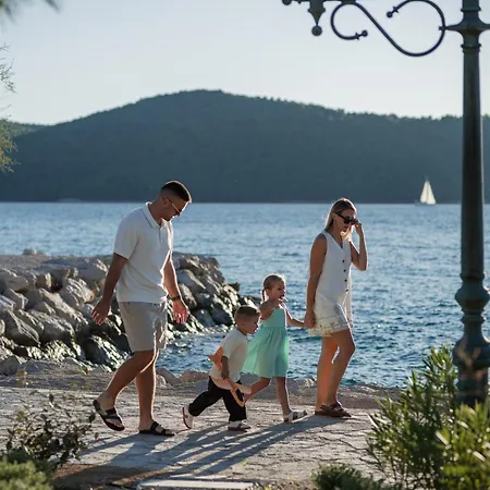 Amadria Park Deluxe Mobile Home Sibenik