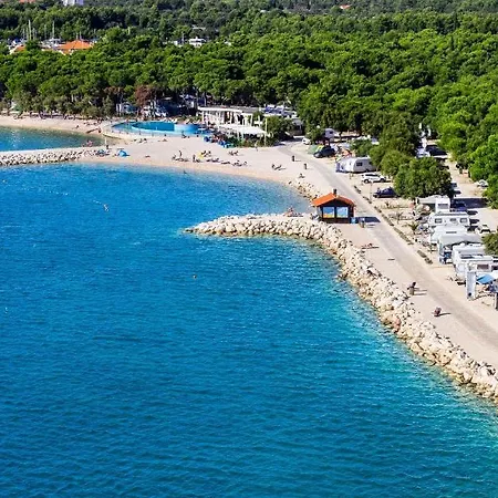 Amadria Park Deluxe Mobile