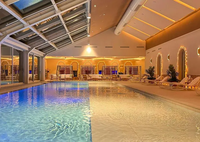 Aldeamento Turístico Amadria Park Deluxe Mobile 4*