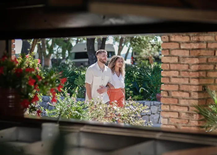 Amadria Park Deluxe Mobile Home