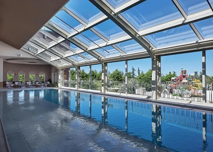 Amadria Park Deluxe Mobile